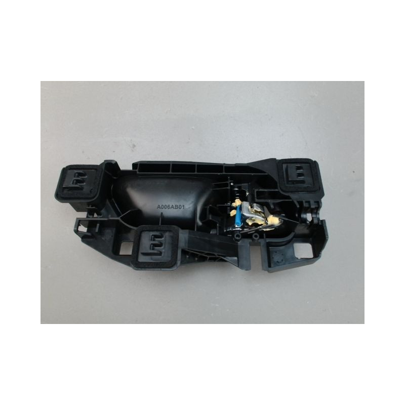 POIGNEE INTERIEURE PORTE AVANT GAUCHE PEUGEOT 208