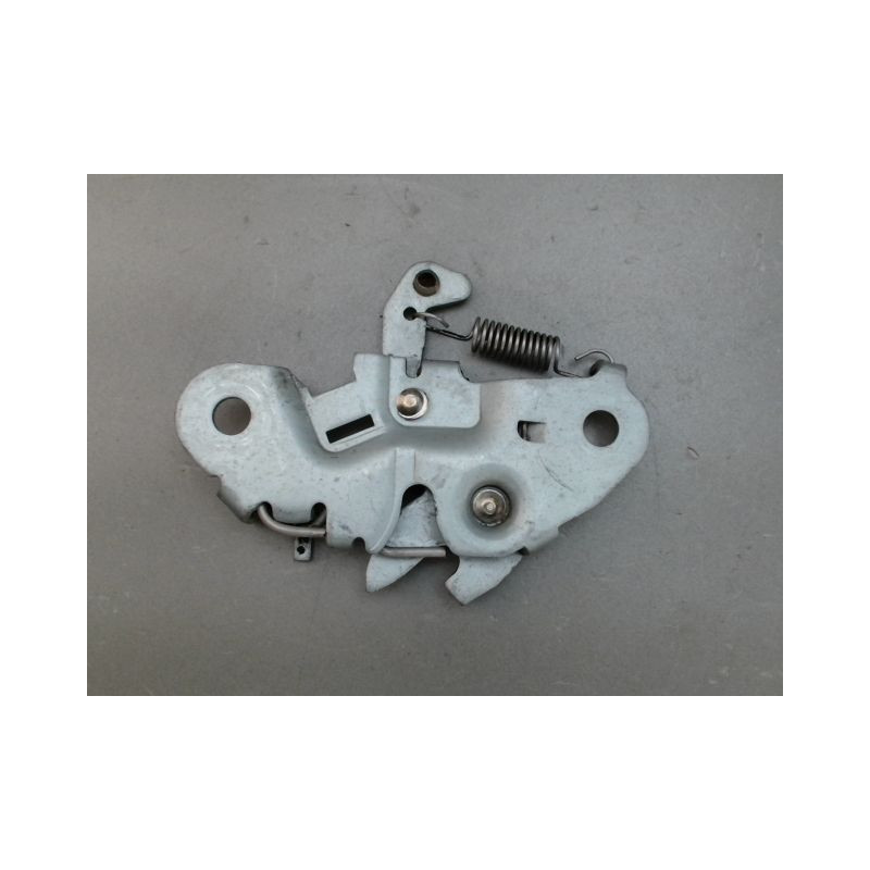 SERRURE CAPOT PEUGEOT 106