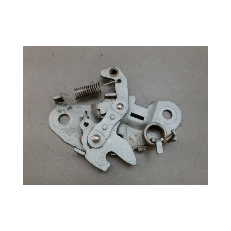 SERRURE CAPOT PEUGEOT 106