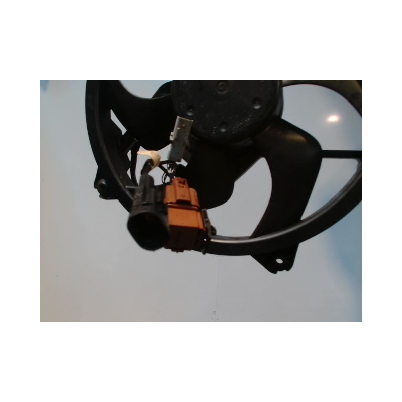 MOTEUR VENTILATEUR RADIATEUR PEUGEOT 407