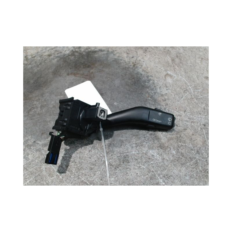 COMMANDE ESSUIE GLACE VOLKSWAGEN GOLF V PLUS 2005-