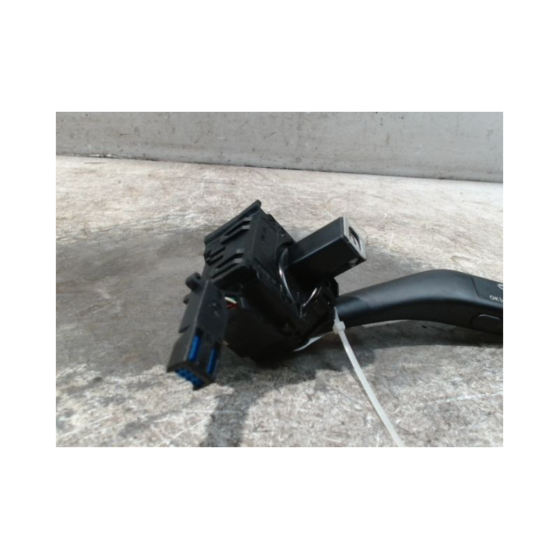 COMMANDE ESSUIE GLACE VOLKSWAGEN GOLF V PLUS 2005-