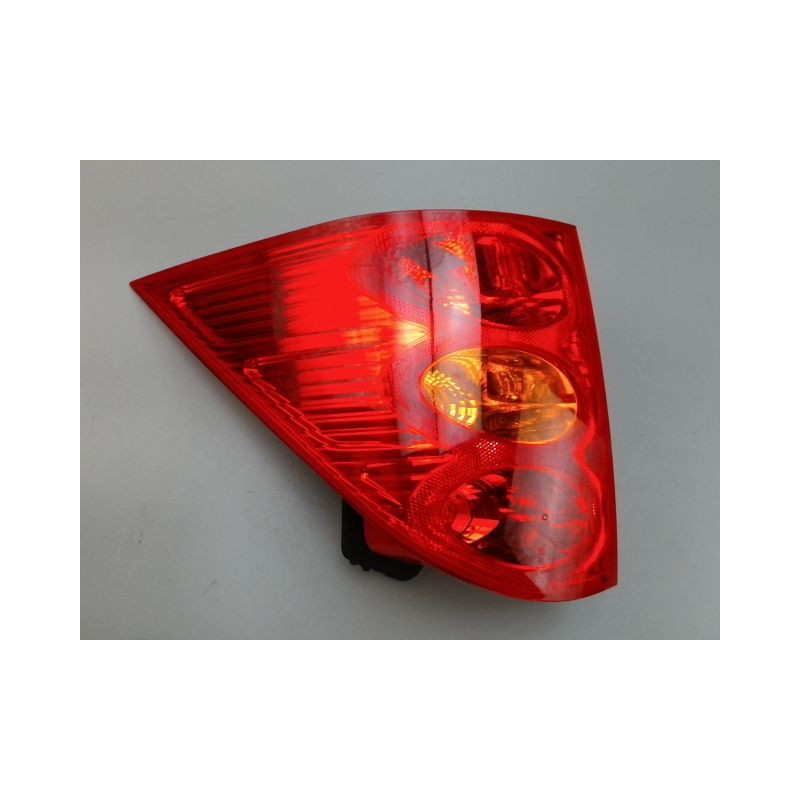 FEU ARRIERE GAUCHE  PEUGEOT 1007