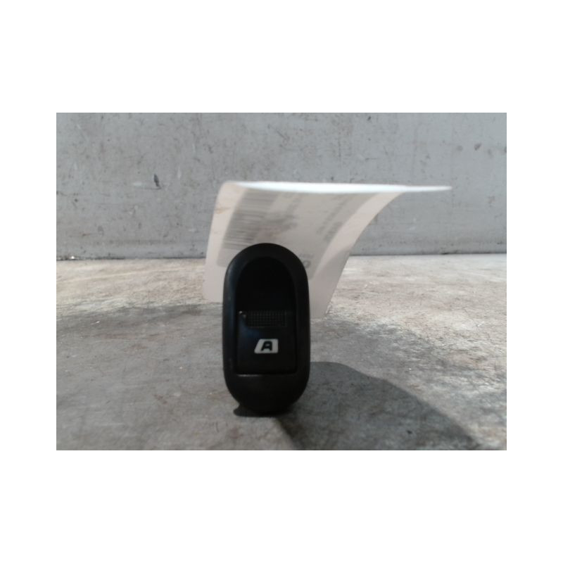COMMANDE LEVE-GLACE PORTE AVD CITROEN C3 2002-2005