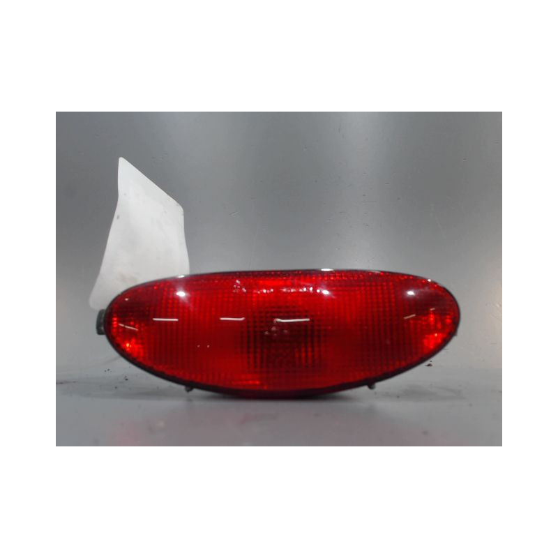 FEU BROUILLARD CENTRAL ARRIERE PEUGEOT 206