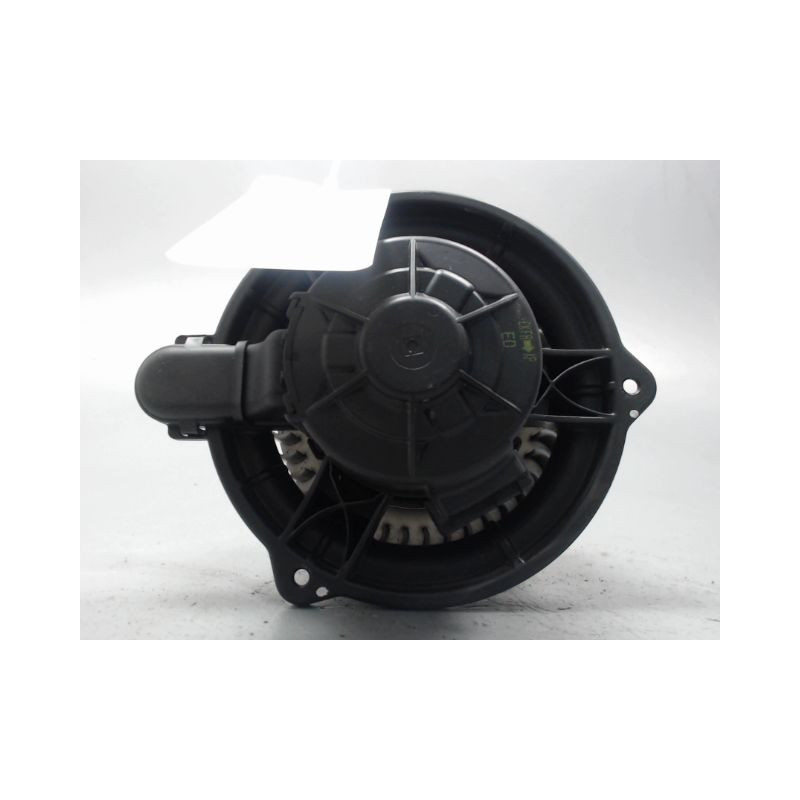 MOTEUR VENTILATEUR CHAUFFAGE KIA CEE-D