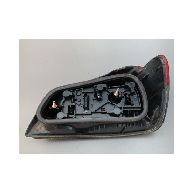 FEU ARRIERE GAUCHE  PEUGEOT 306