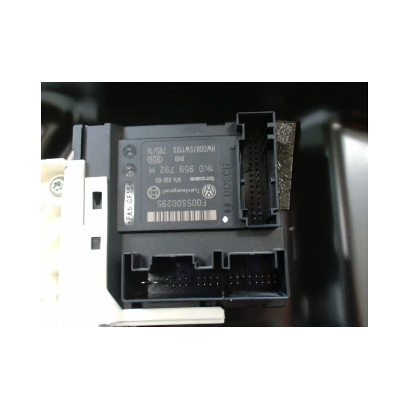 MECANISME+MOTEUR LEVE-GLACE AVANT DROIT VOLKSWAGEN PASSAT BERL. V 2005-2010