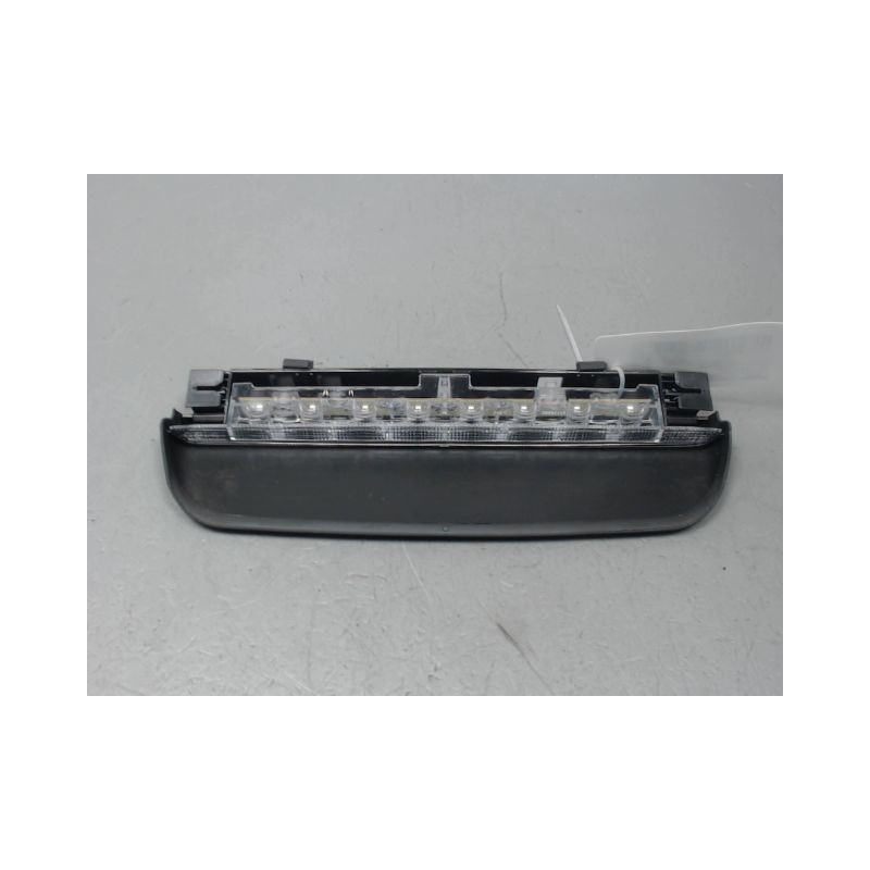 FEUX STOP SUPPLEMENTAIRE B.M.W. SERIE 4