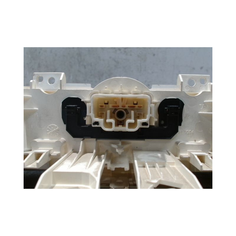 COMMANDE DE CHAUFFAGE PEUGEOT 107 5P