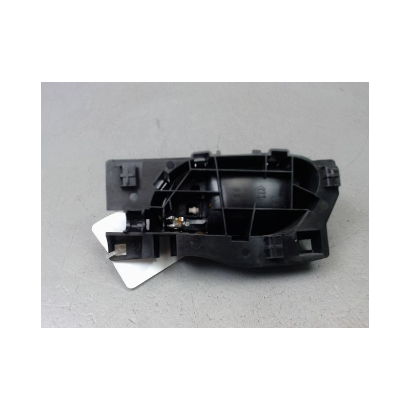 POIGNEE INTERIEURE PORTE AVANT DROIT PEUGEOT 208 Phase 1 2012-...