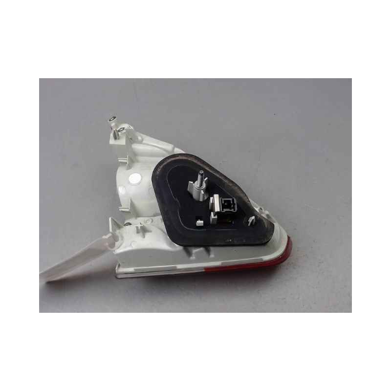 FEU ARRIERE INTERIEUR DROIT PEUGEOT 2008 Phase 1 2013-...