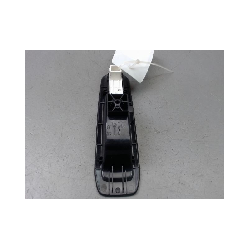 COMMANDE LEVE-GLACE PORTE ARD PEUGEOT 308 SW 2008-