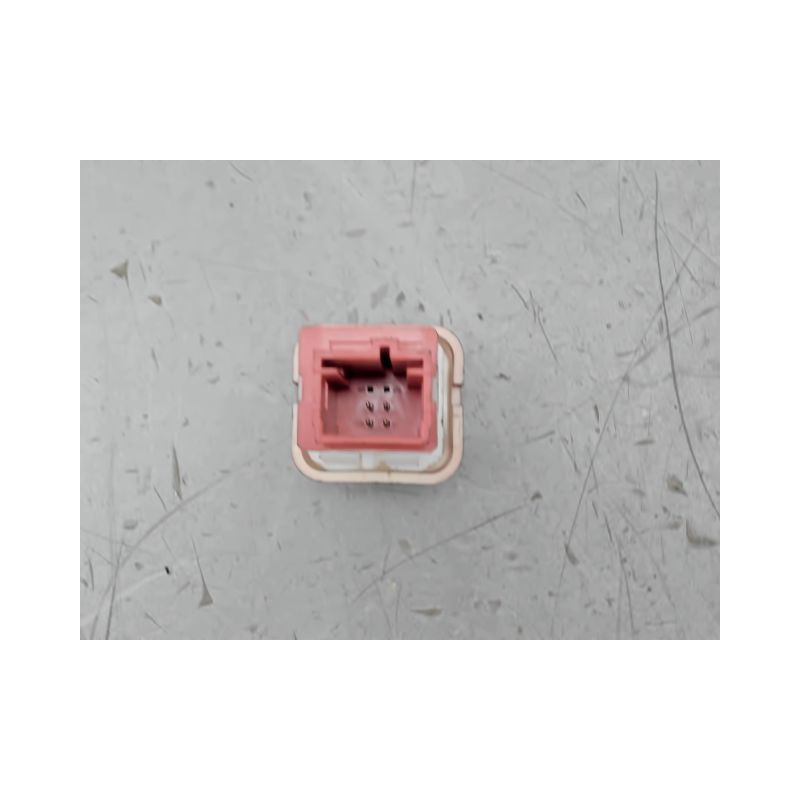 BOUTON DE WARNING PEUGEOT 1007