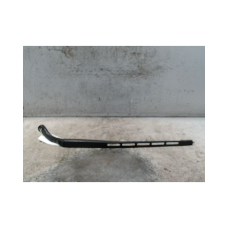 BRAS ESSUIE-GLACE AVANT DROIT PEUGEOT 307