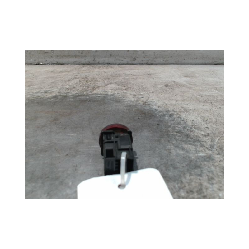 BOUTON DE WARNING CITROEN BERLINGO MULTISPACE 2002-