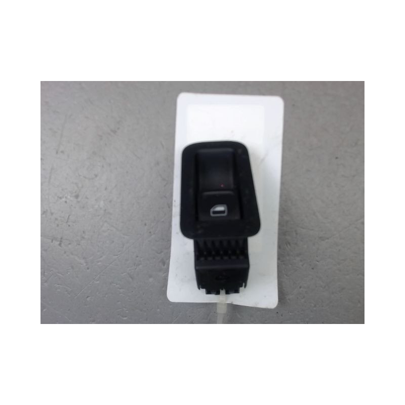 COMMANDE LEVE-GLACE PORTE ARG VOLKSWAGEN GOLF VII Phase 1 (5G) 2012-...