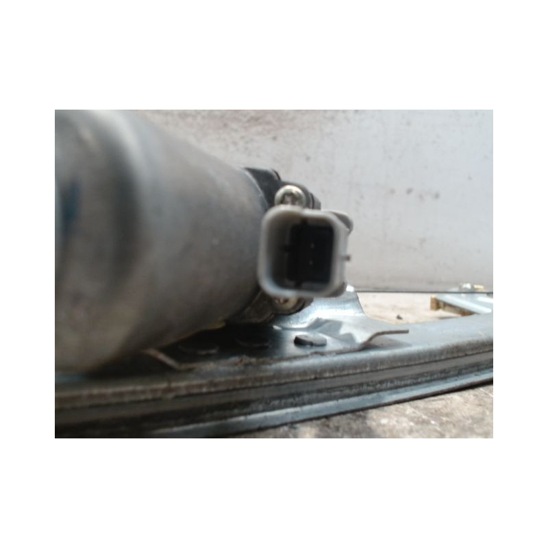 MECANISME+MOTEUR LEVE-GLACE AVANT DROIT PEUGEOT 107 5P