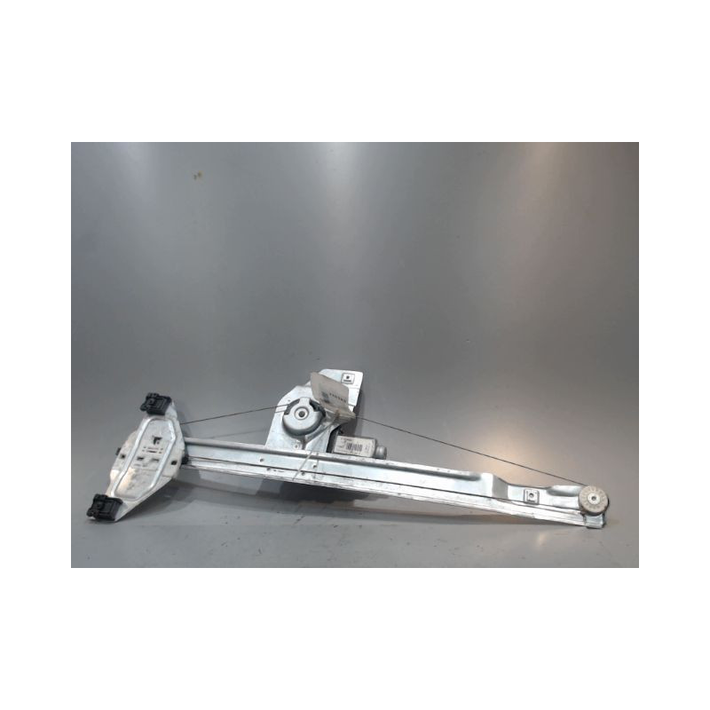 MECANISME+MOTEUR LEVE-GLACE AVANT DROIT PEUGEOT PARTNER
