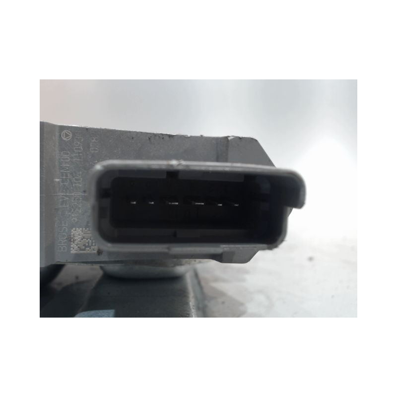 MECANISME+MOTEUR LEVE-GLACE ARRIERE DROIT PEUGEOT 3008