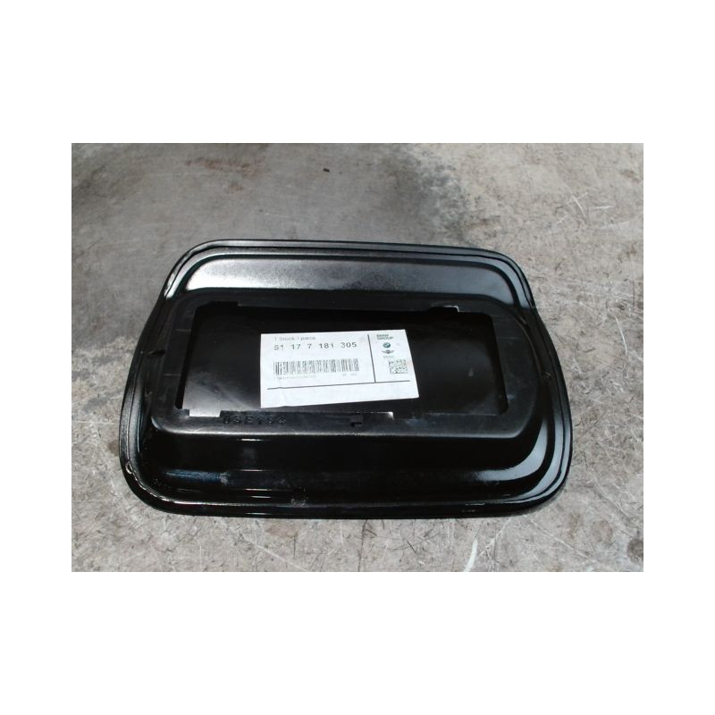 VOLET DE TRAPPE CARBURANT B.M.W. X6