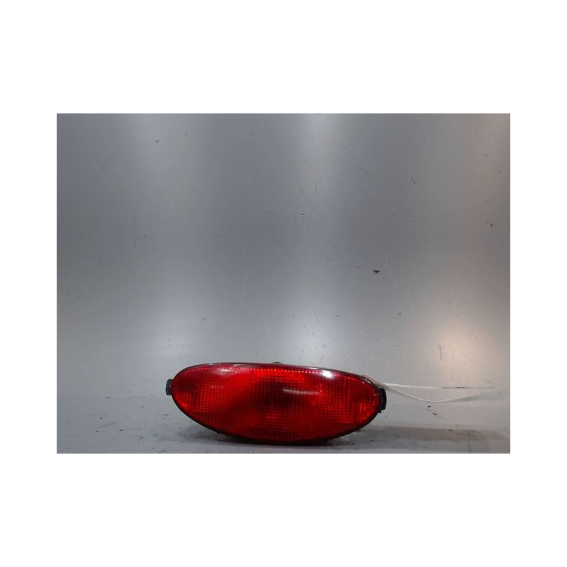 FEU BROUILLARD CENTRAL ARRIERE PEUGEOT 206