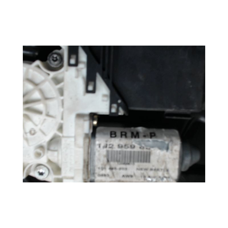 MECANISME+MOTEUR LEVE-GLACE AVANT DROIT VOLKSWAGEN NEWBEETLE