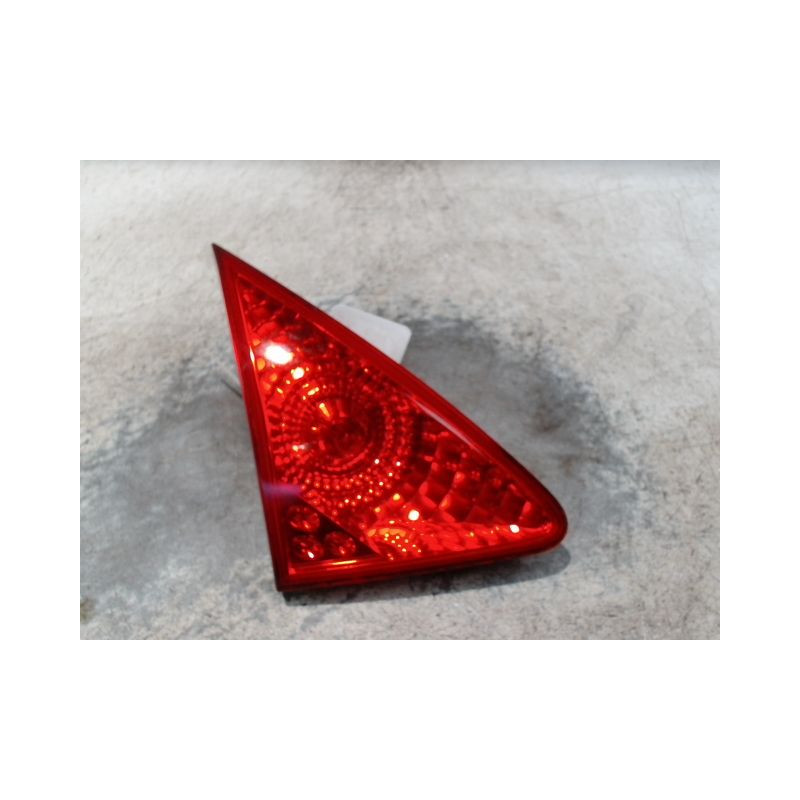 FEU ARRIERE INTERIEUR GAUCHE PEUGEOT 3008 2008-