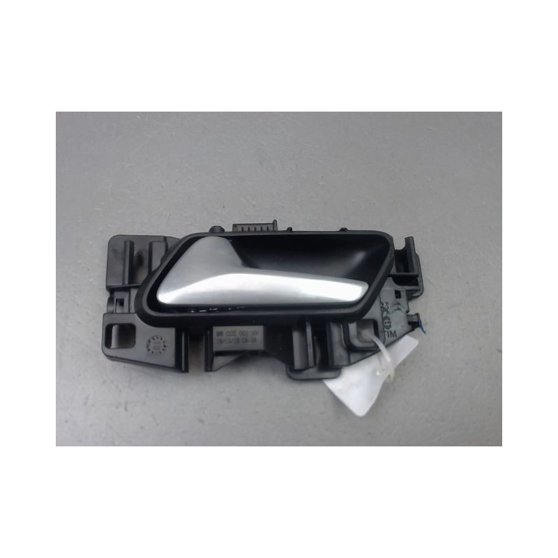POIGNEE INTERIEURE PORTE AVANT GAUCHE PEUGEOT 308 2009-
