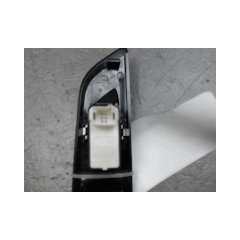 COMMANDE LEVE-GLACE PORTE ARG PEUGEOT 208