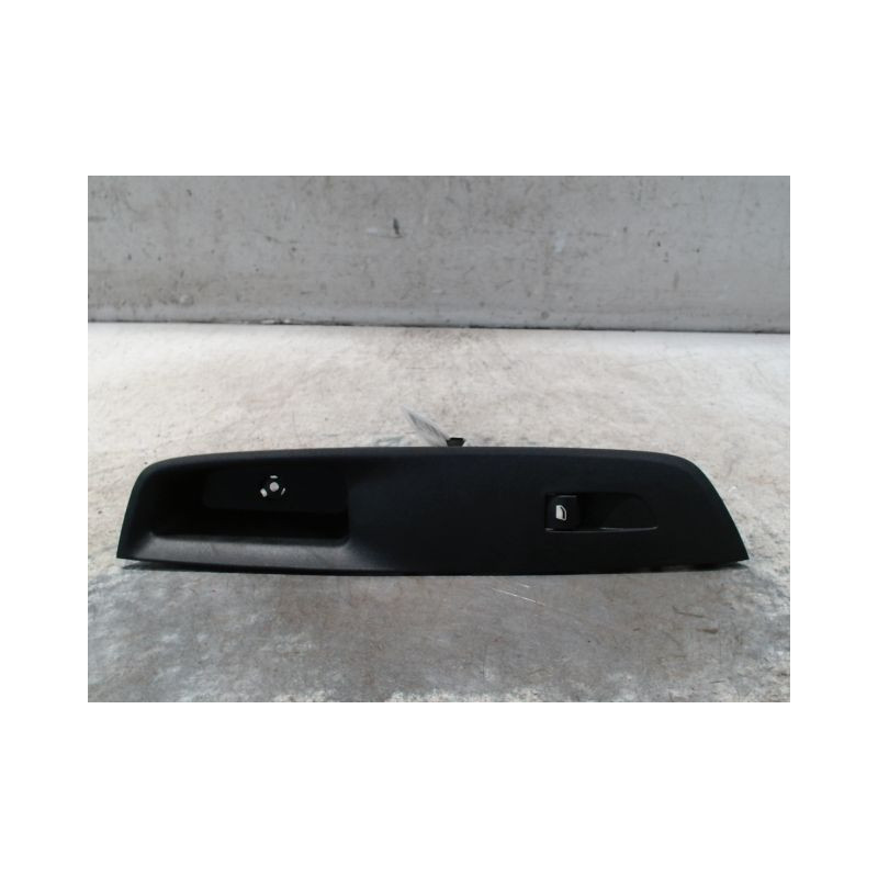 COMMANDE LEVE-GLACE PORTE AVD OPEL MOKKA