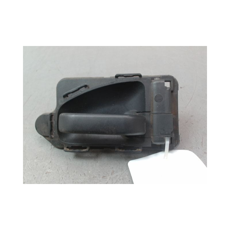 POIGNEE INTERIEURE PORTE AVANT DROIT CITROEN SAXO Phase 2 1999-2004