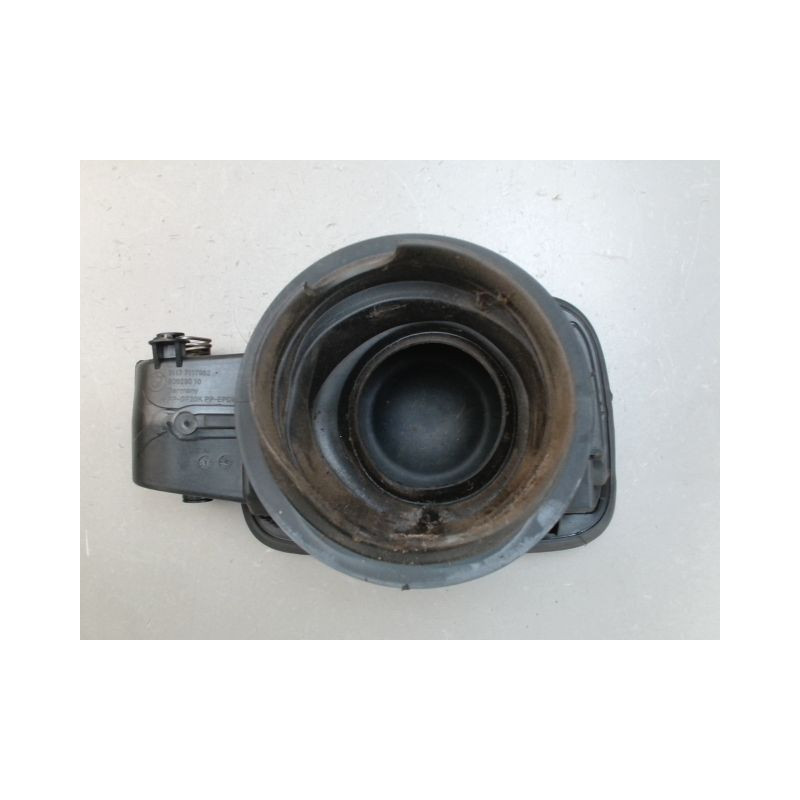 VOLET DE TRAPPE CARBURANT B.M.W. SERIE 3