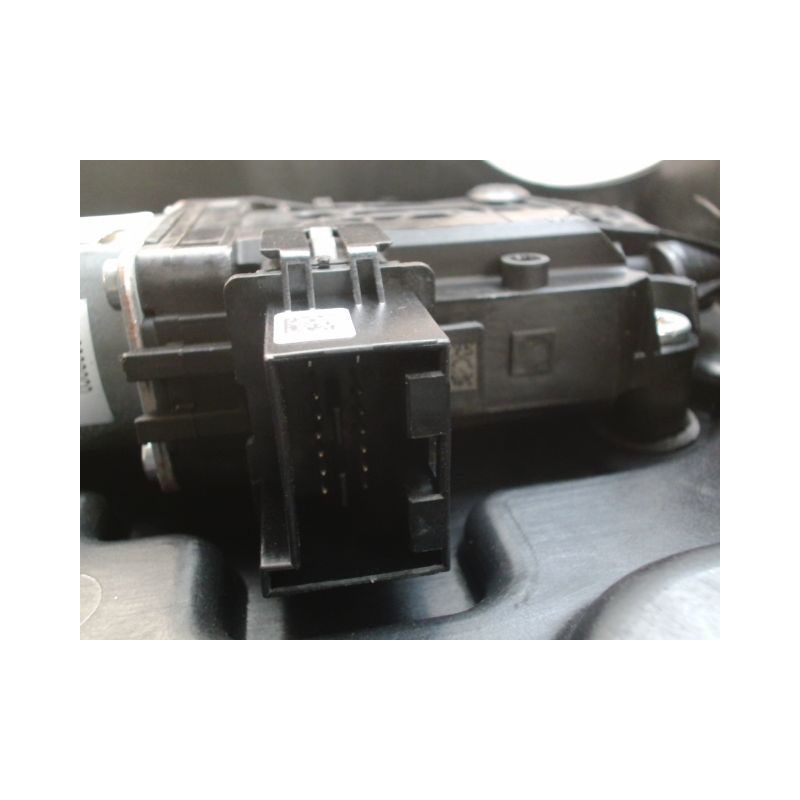 MECANISME LEVE-GLACE AVANT DROIT SEAT IBIZA