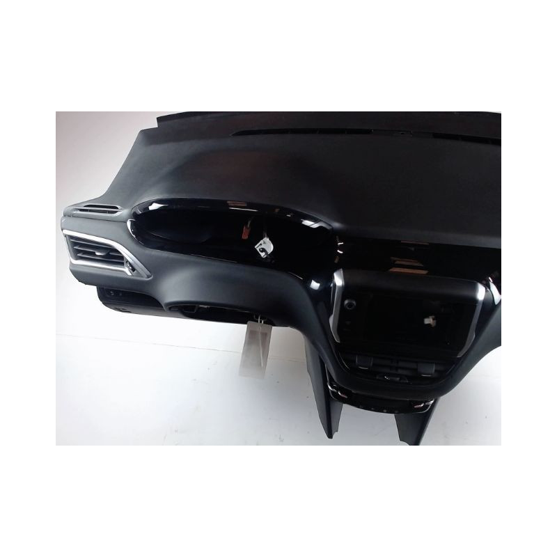 PLANCHE DE BORD  PEUGEOT 208
