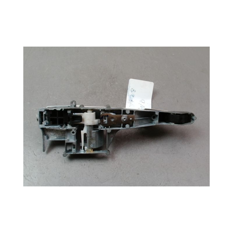 POIGNEE EXTERIEURE PORTE AVANT DROIT PEUGEOT 2008 Phase 1 2013-...