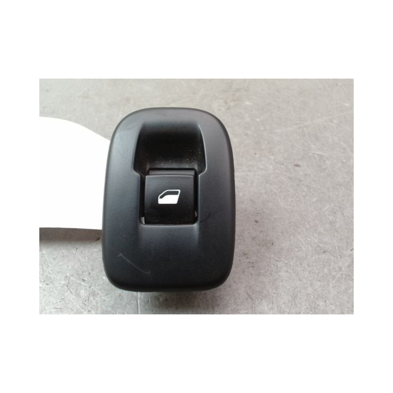 COMMANDE LEVE-GLACE PORTE ARD PEUGEOT 2008 Phase 1 2013-...