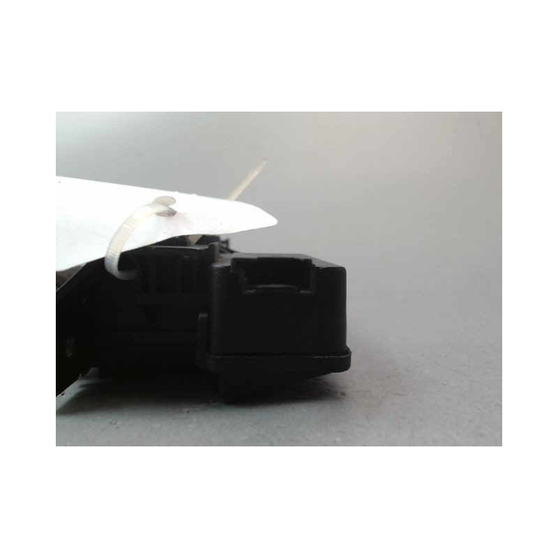 SERRURE HAYON  BMW SERIE 1 I Phase 2 (E87) 2007-2011