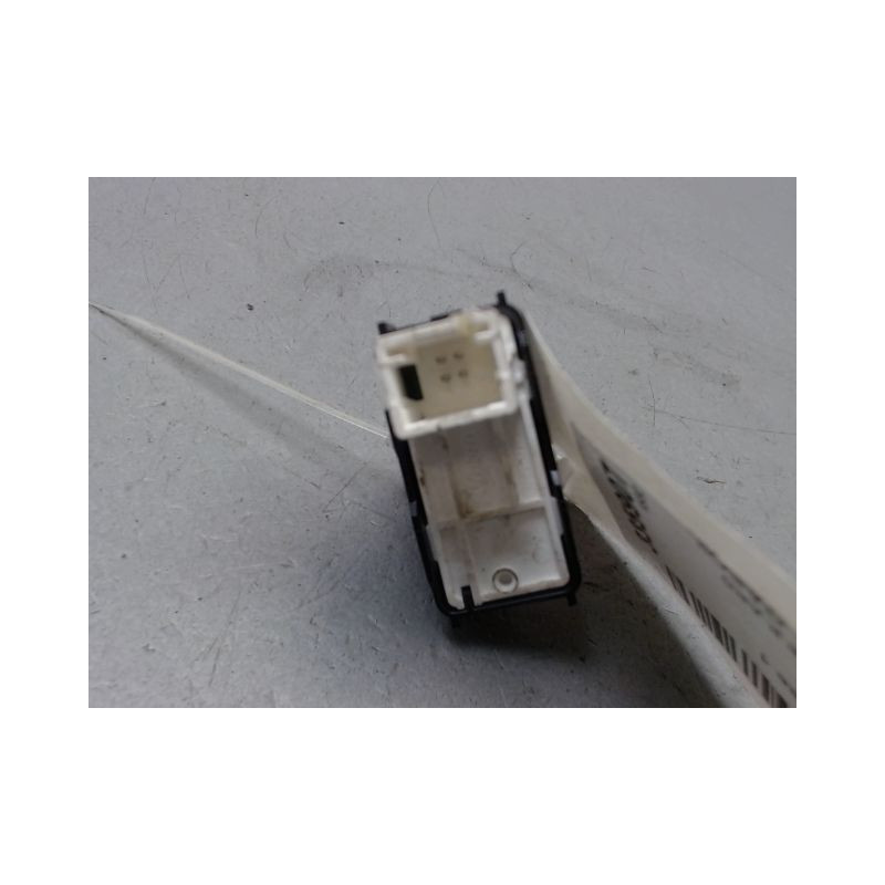 COMMANDE LEVE-GLACE PORTE ARD PEUGEOT 208 Phase 1 2012-...