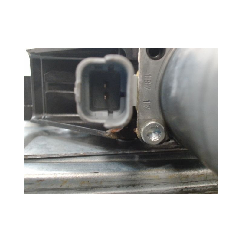 MECANISME+MOTEUR LEVE-GLACE AVANT DROIT PEUGEOT 208 Phase 1 2012-...