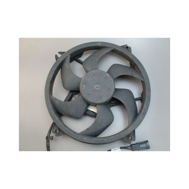 MOTEUR VENTILATEUR RADIATEUR PEUGEOT 407