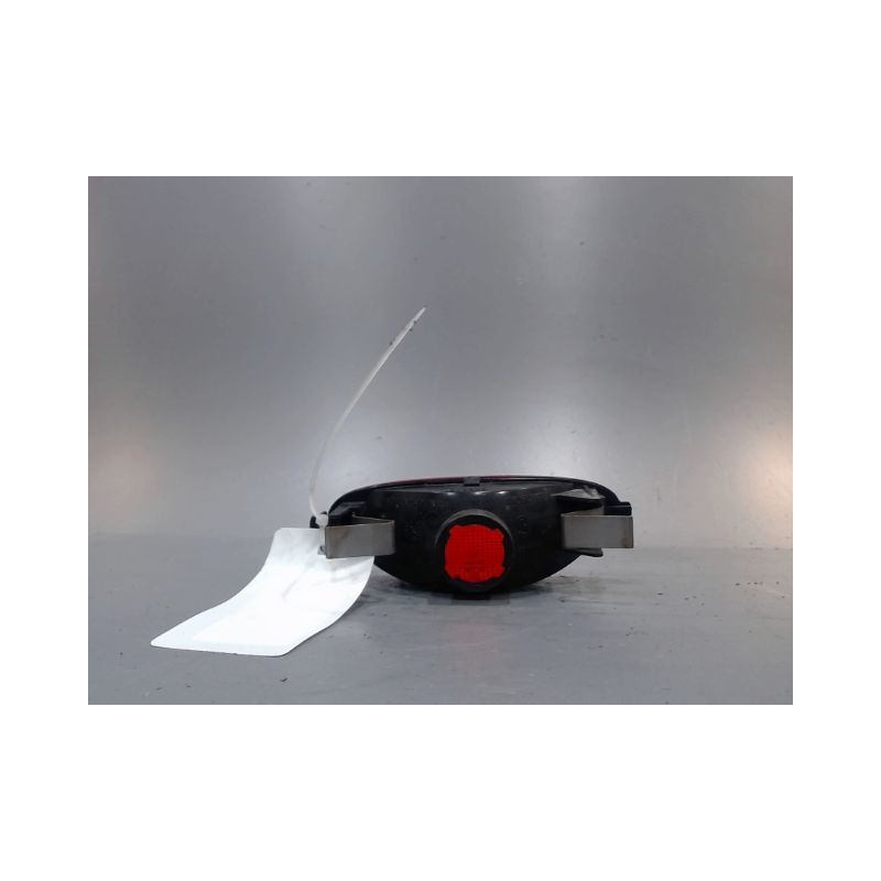 FEU BROUILLARD CENTRAL ARRIERE PEUGEOT 206
