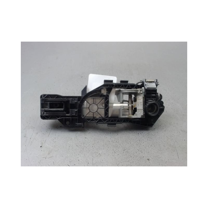 POIGNEE EXTERIEURE PORTE ARRIERE DROIT VOLKSWAGEN PASSAT BERL. V 2005-2010