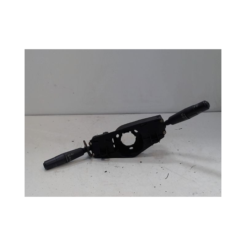 BLOC COMMODOS PEUGEOT 106