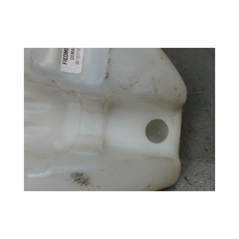 RESERVOIR LAVE-GLACE AVANT PEUGEOT 208