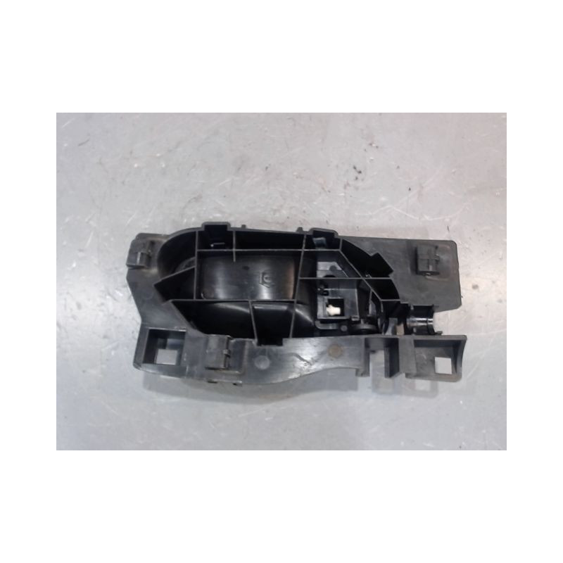 POIGNEE INTERIEURE PORTE AVANT GAUCHE CITROEN BERLINGO
