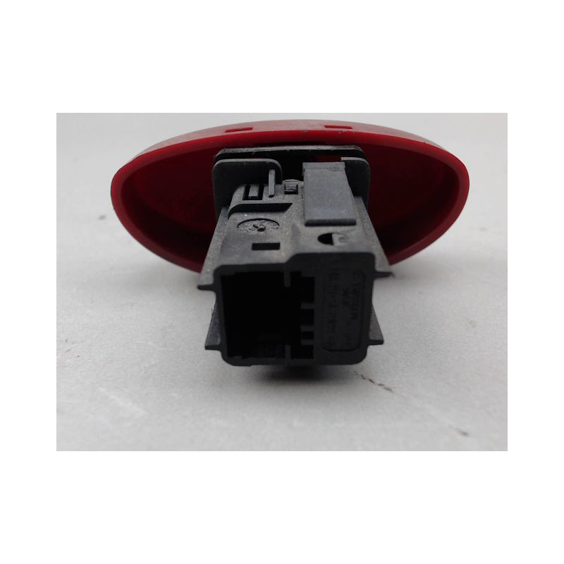 BOUTON DE WARNING PEUGEOT 206