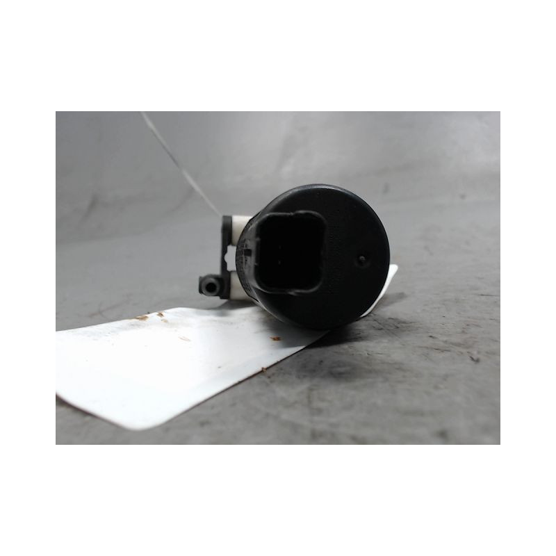 POMPE LAVE-GLACE AVANT PEUGEOT PARTNER