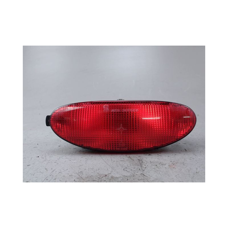 FEU BROUILLARD CENTRAL ARRIERE PEUGEOT 206