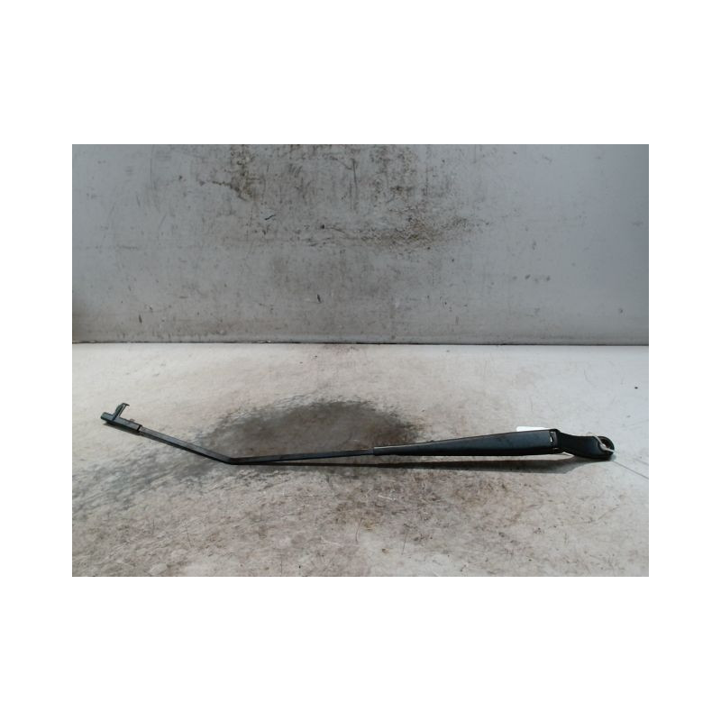BRAS ESSUIE-GLACE AVANT GAUCHE PEUGEOT 207